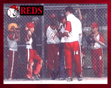 The 2001 Reds discussing strategy